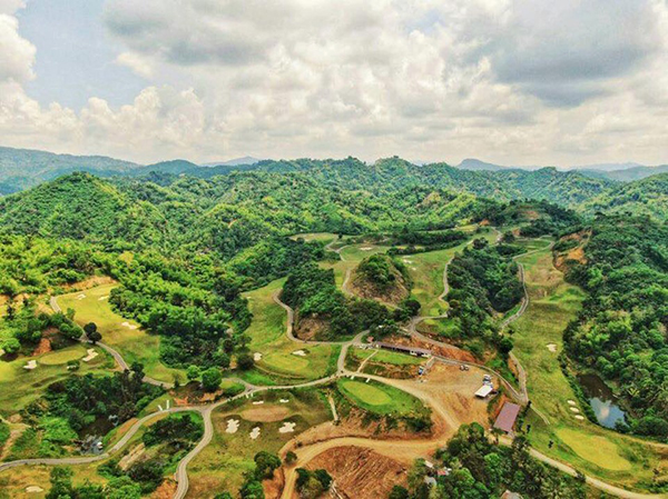 golf course in lataban, liloan 