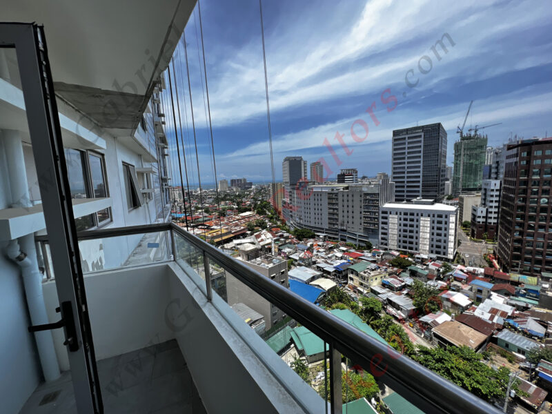 taft east gate, condominium for sale in cebu business park