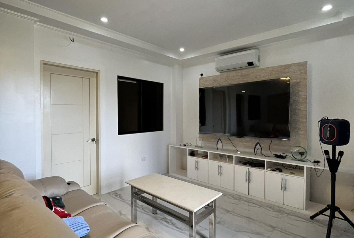 Victoria Heights house for sale