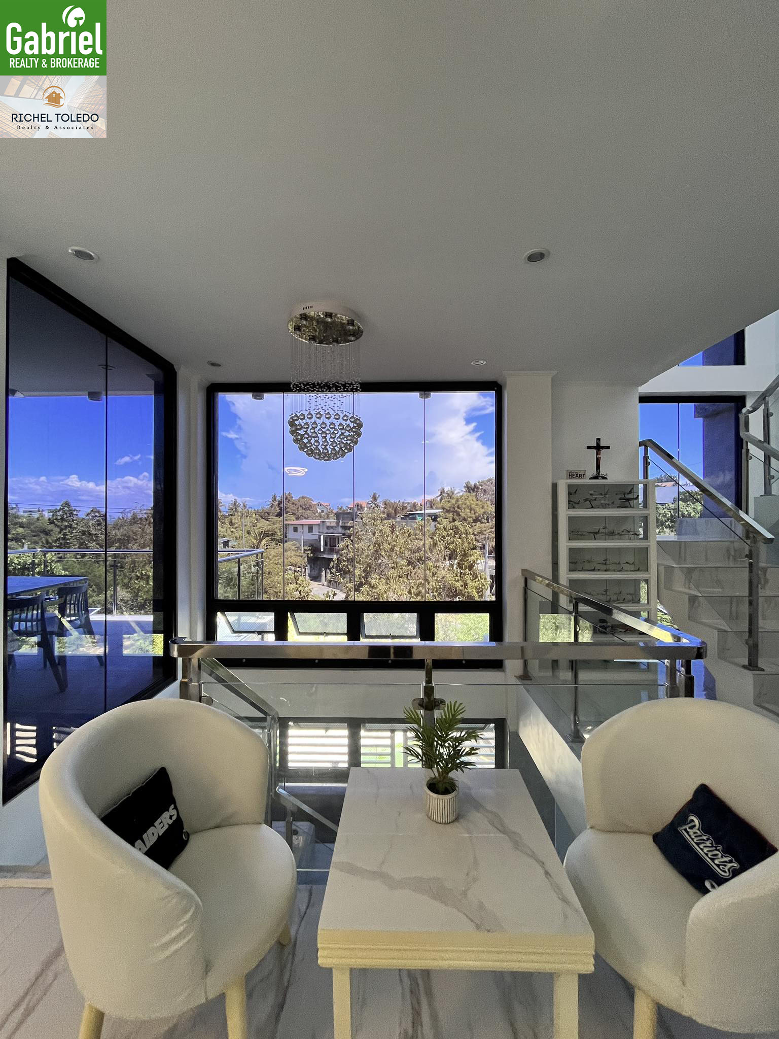 Victoria Heights house for sale