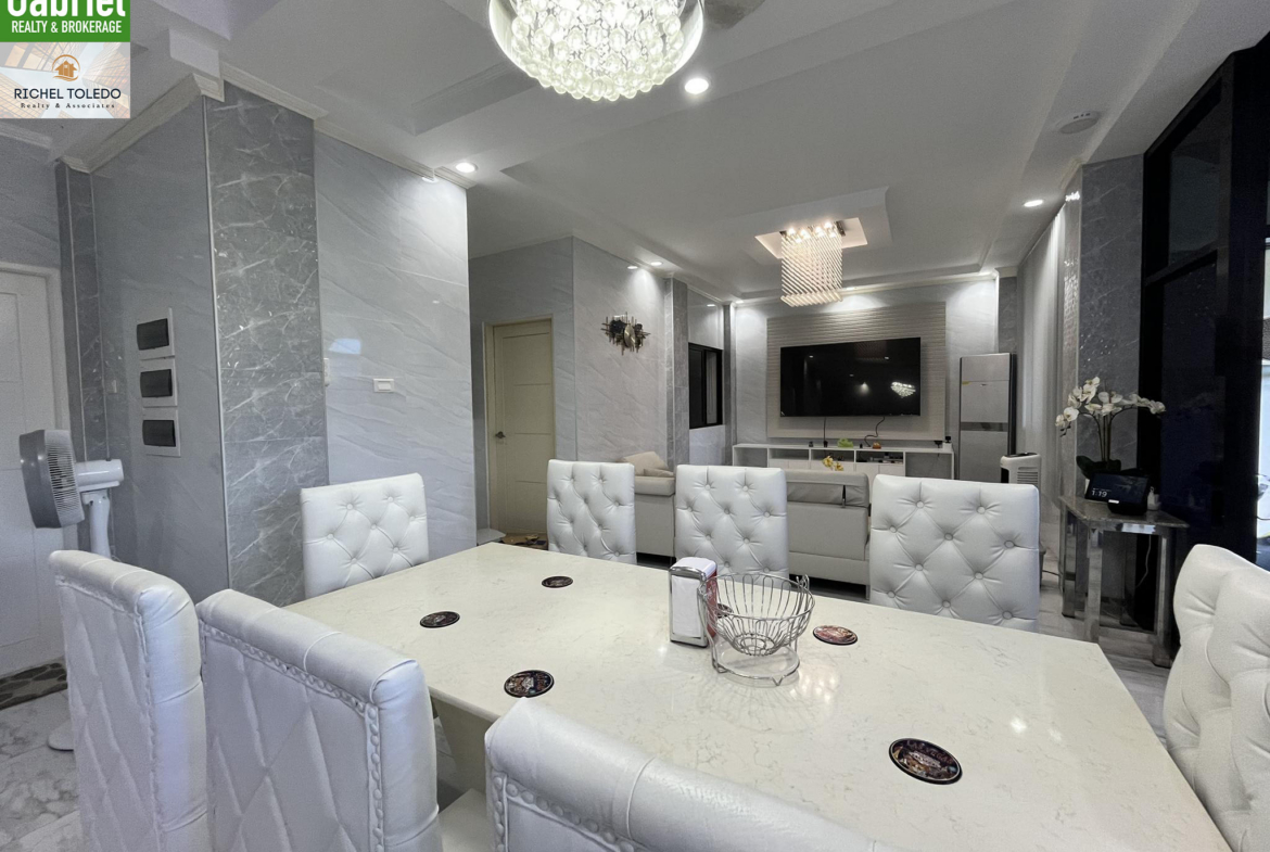 Victoria Heights house for sale