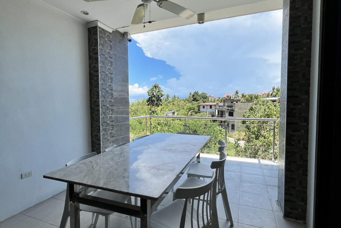 Victoria Heights house for sale