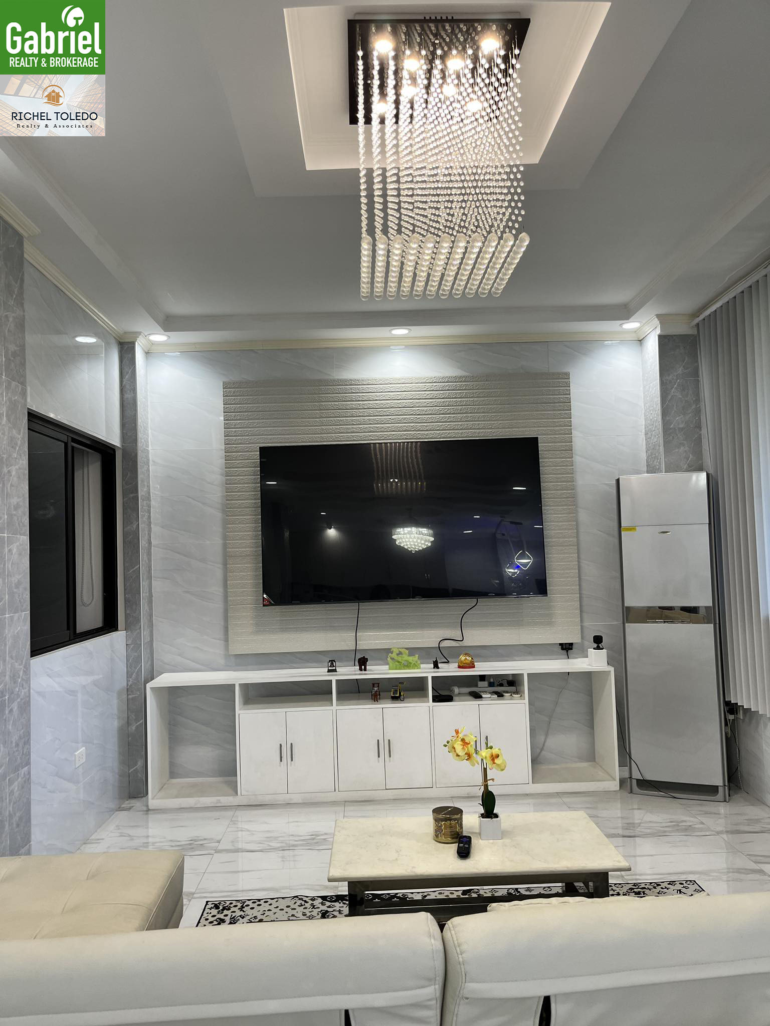 Victoria Heights house for sale