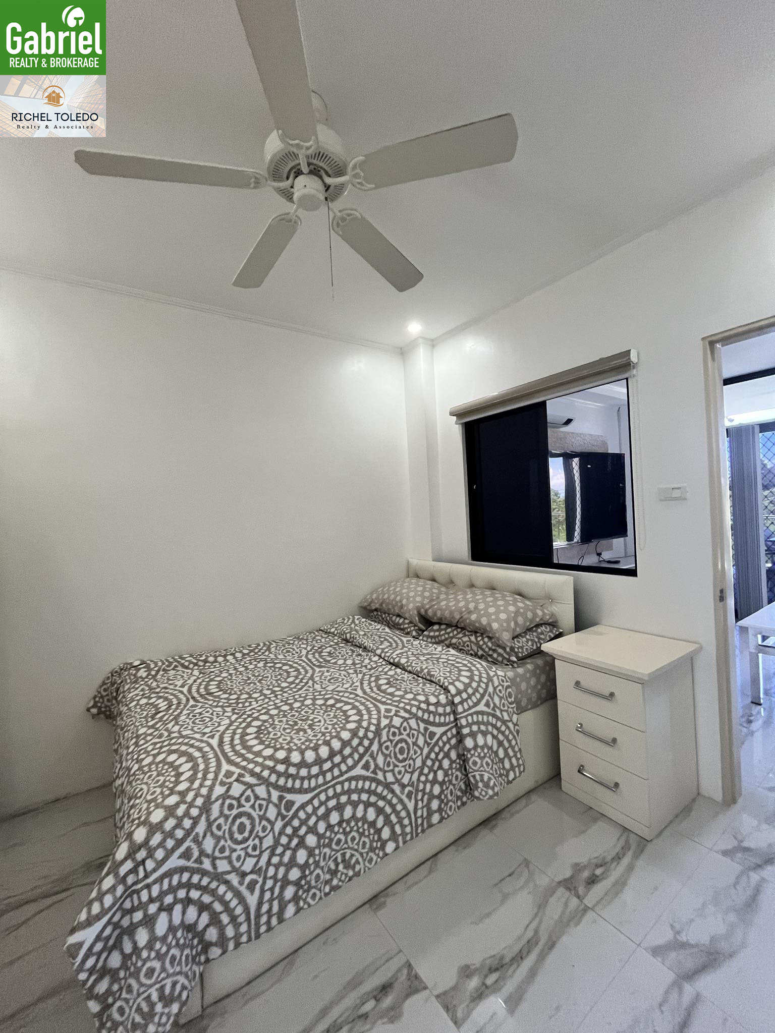 Victoria Heights house for sale