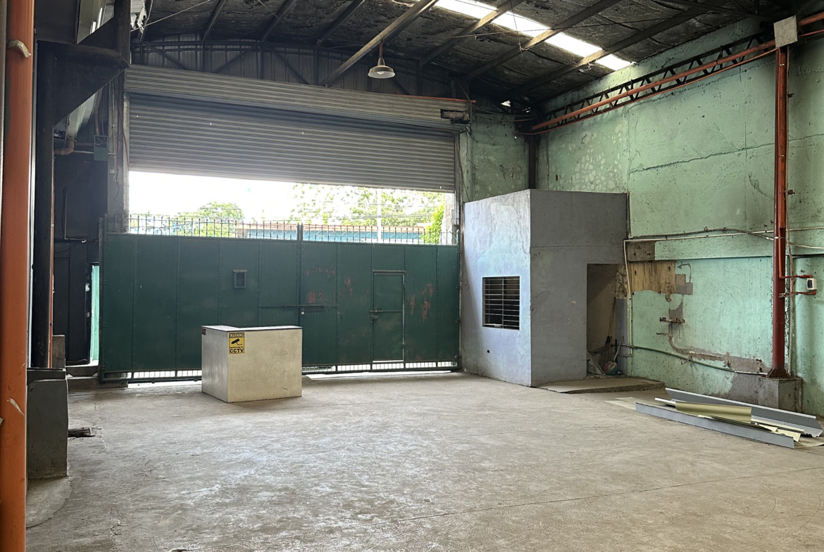 Warehouse for rent in Cordova