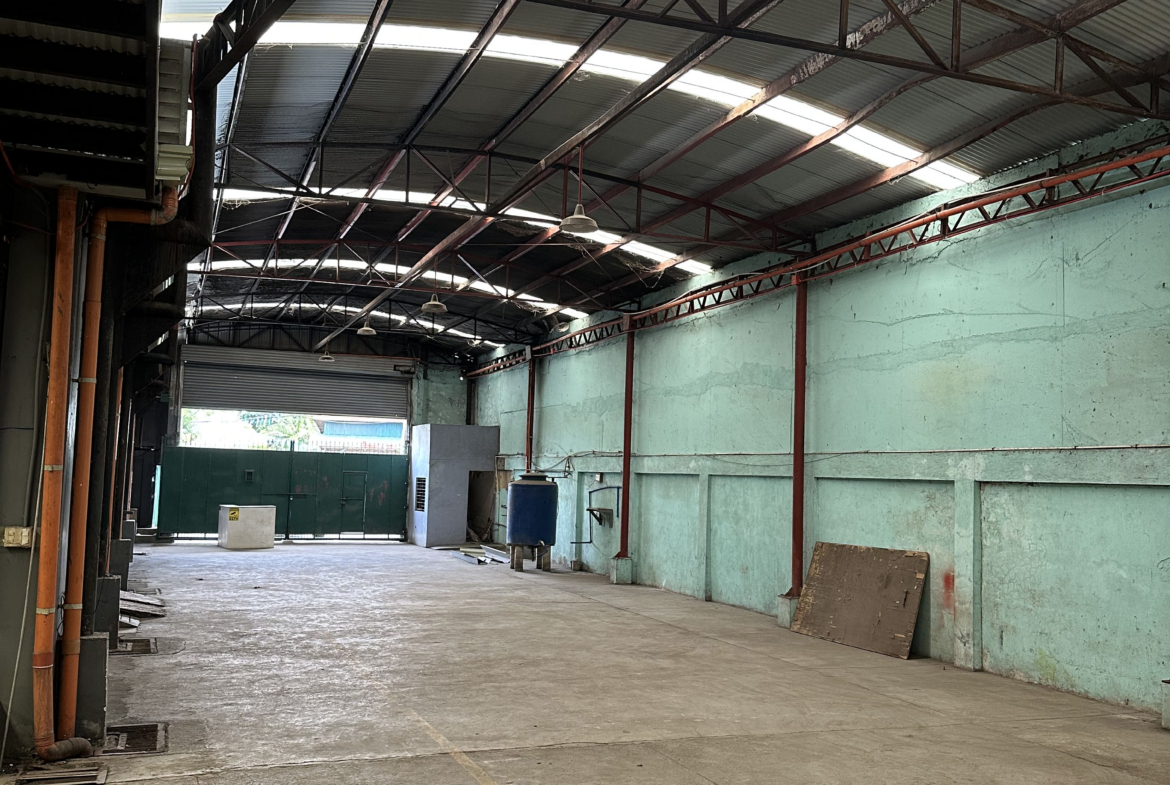Warehouse for rent in Cordova