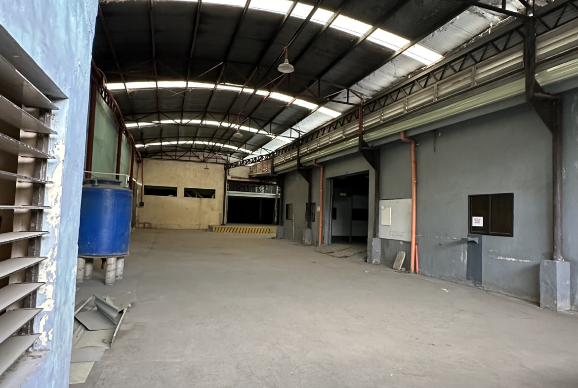 Warehouse for rent in Cordova