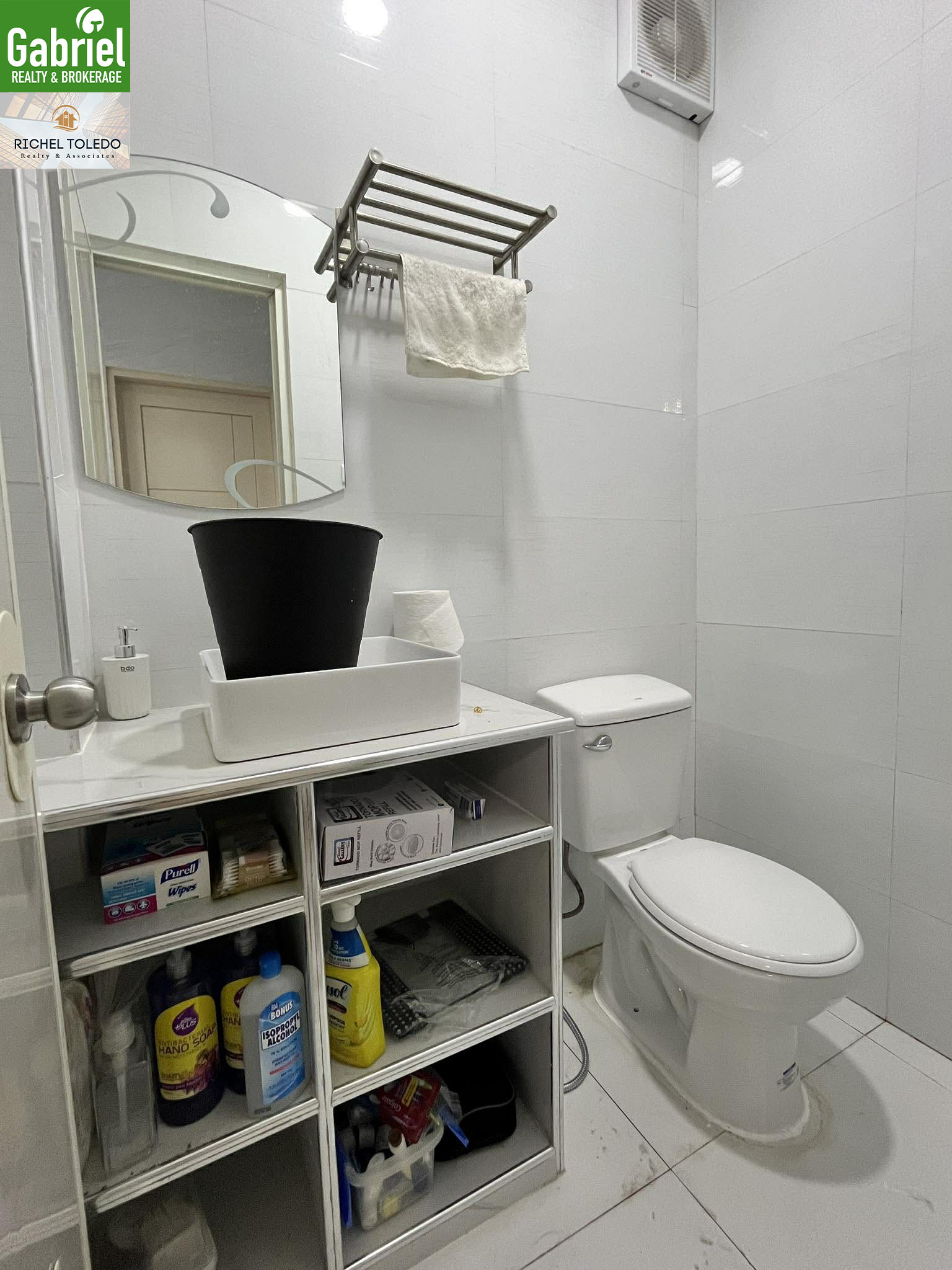 Victoria Heights house for sale